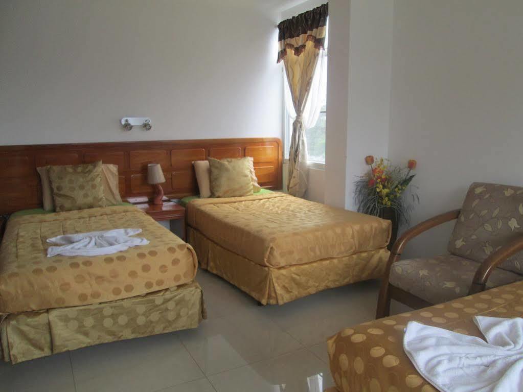 Hotel Dejavu ปูแอร์โตอาโยรา ภายนอก รูปภาพ